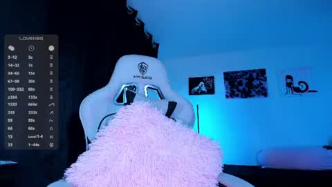 Snapshot of satanbabee_ chatting on 06.11.26 im expecting 300 thumbs up on my altar online show from 06.11.26