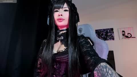 Snapshot of satanbabee_ chatting on 07.13.26 im expecting 300 thumbs up on my altar online show from 07.13.26