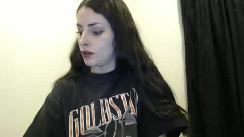 Nia online show from 02.10.25