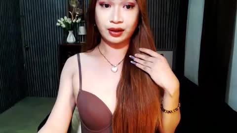 Snapshot of satiable_sashax chatting on 04.15.26 Sasha online show from 04.15.26