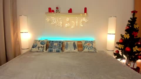 Snapshot of satimilf_ chatting on 12.08.24 Sati online show from 12.08.24