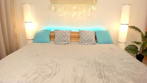 Snapshot of satimilf_ chatting on 01.24.25 Sati online show from 01.24.25