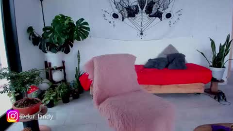 Snapshot of satomimori chatting on 11.28.25 im Jessi Independet Model online show from 11.28.25