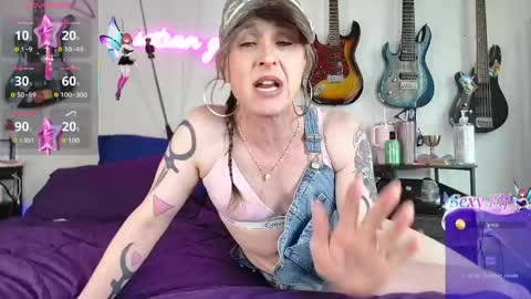 Saturn Girl online show from 06.08.26