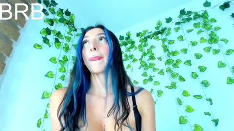 Saturnooo online show from 12.04.24