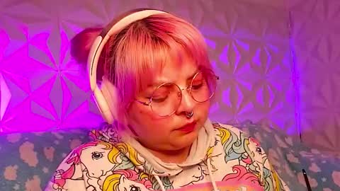 Gina George online show from 02.19.26