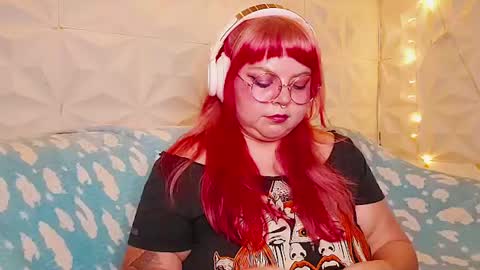 Snapshot of satyn_doll chatting on 06.18.26 Gina George online show from 06.18.26