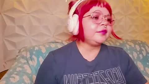 Snapshot of satyn_doll chatting on 06.19.26 Gina George online show from 06.19.26