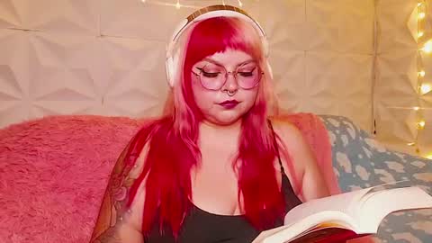 Snapshot of satyn_doll chatting on 07.05.26 Gina George online show from 07.05.26