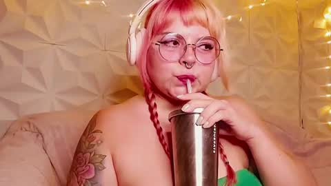 Snapshot of satyn_doll chatting on 07.12.26 Gina George online show from 07.12.26