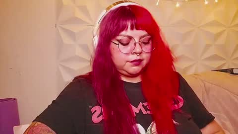 Snapshot of satyn_doll chatting on 07.17.26 Gina George online show from 07.17.26