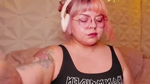 Snapshot of satyn_doll chatting on 07.28.26 Gina George online show from 07.28.26