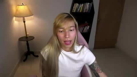 I AM JENN  online show from 03.15.26