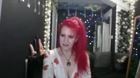 SaucySky online show from 01.28.25