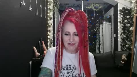 SaucySky online show from 02.18.25