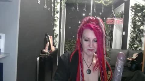 SaucySky online show from 01.19.26