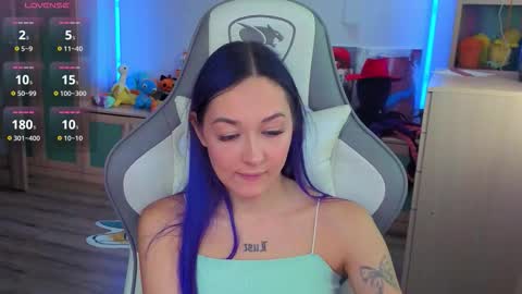 Ariel online show from 10.23.25