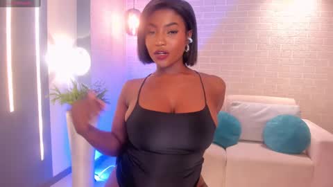 S a v a n n a h  online show from 02.16.25