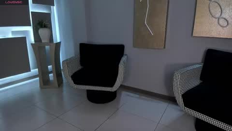 S a v a n n a h  online show from 11.07.25