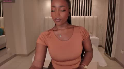 S a v a n n a h  online show from 11.21.25