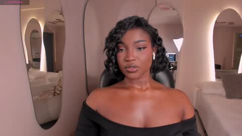 S a v a n n a h  online show from 04.23.26