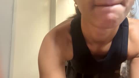 savannahtakethisbanana online show from 11.05.25