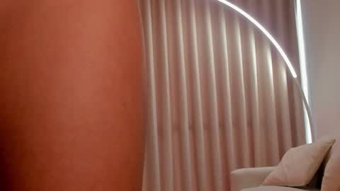 Savannahwildee online show from 09.11.25