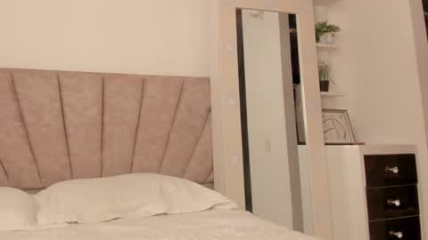 Savannahwildee online show from 02.11.26