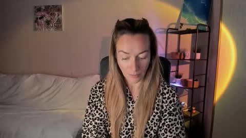 save the qween online show from 09.27.25