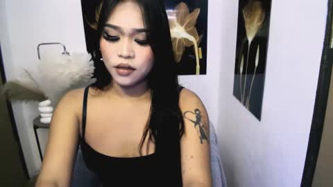 Snapshot of savina_sucker chatting on 05.18.26 savina_sucker online show from 05.18.26