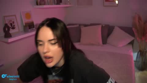 Naomi online show from 02.11.25