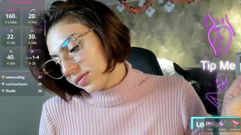 Saya Amaretto  online show from 10.18.25