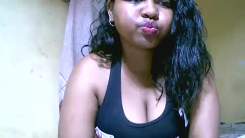 saylla1 online show from 11.15.25