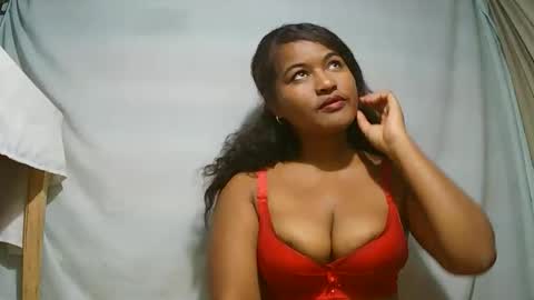 saylla1 online show from 02.14.26