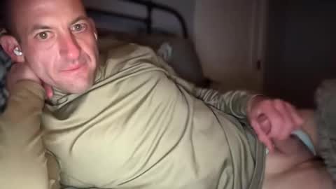 Snapshot of sbsdbfs chatting on 11.19.25 sbsdbfs online show from 11.19.25