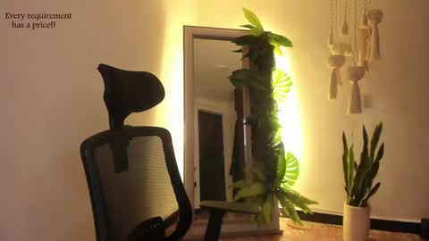 Snapshot of scalertt__steel_ chatting on 12.05.24 Venus online show from 12.05.24