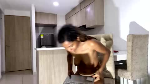 scarle222421 online show from 12.19.24