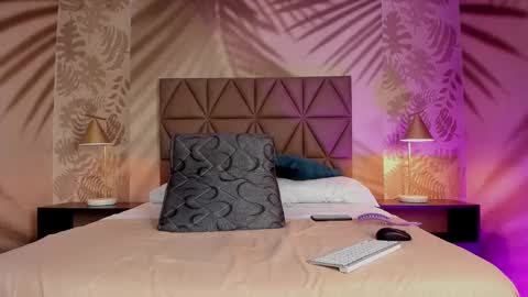 Scarleet online show from 10.03.25