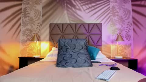 Scarleet online show from 10.22.25