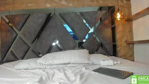 scarlet__jones_ online show from 09.26.25