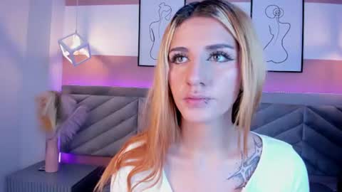 Snapshot of scarlet__rossi chatting on 07.10.26 scarlet__rossi online show from 07.10.26