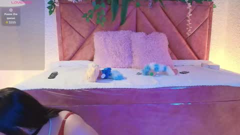 Scarlet  online show from 09.14.25