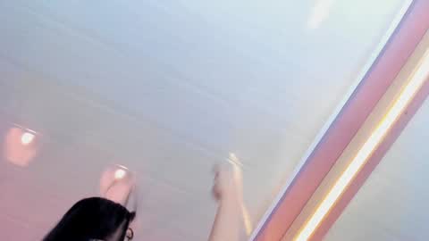 Scarlet Edwars online show from 01.17.25