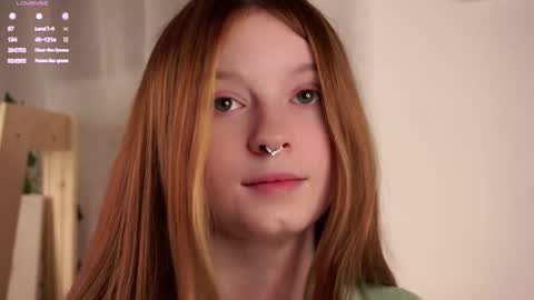 scarlet_fever10 online show from 10.25.25