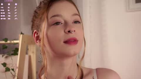 scarlet_fever10 online show from 11.14.25