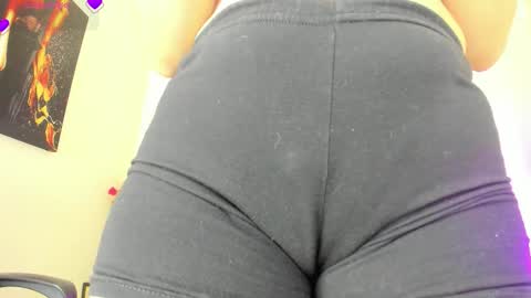 scarlet_hit online show from 11.14.25