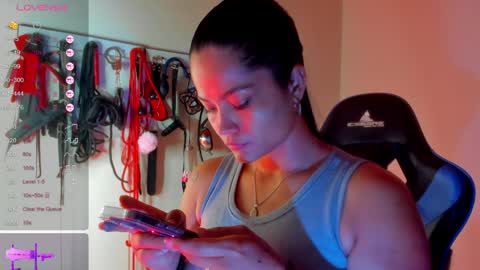 scarlet taylor kennedy online show from 04.17.26