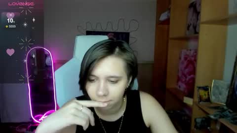 Snapshot of scarlet_sirenn chatting on 02.01.26 Alexandra online show from 02.01.26