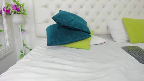 Isa online show from 01.10.25