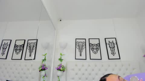 Isa online show from 02.22.25